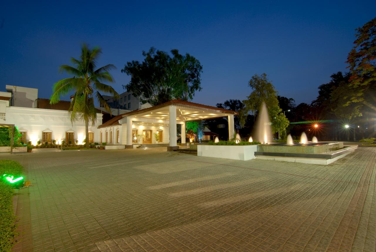 Chanakya Bnr Hotel Ranchi Exterior foto